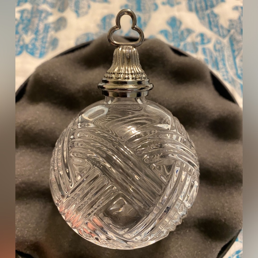 NIB Waterord Crystal Times Square Ornament 2010 Courageous